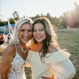 Meet your Posher, Daniella